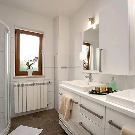 Apartment Apartman Nina 2